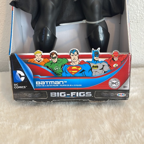 Batman 19inch tall Figure - Picture 2 of 12